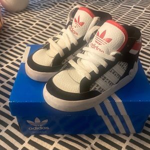 Kids Red/Black/White Adidas Hardcourt Hightop shoes